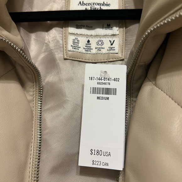 NWT Abercrombie & Fitch Cream Vegan Leather Puffer Jacket - Picture 6 of 6